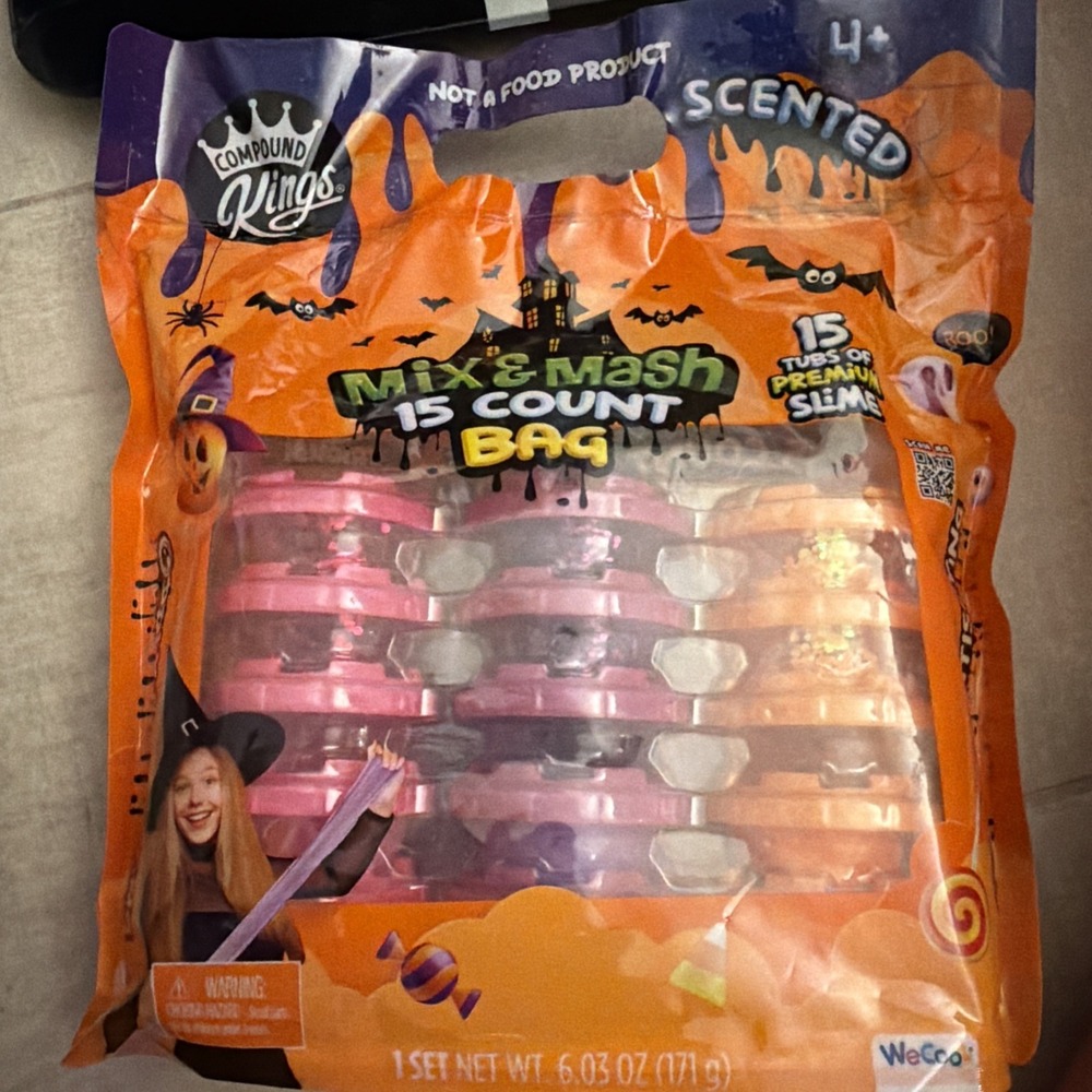 Compound Kings Halloween Mix & Mash 15-Count Bag of Scented Slime T1499